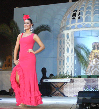 El Desfile de Moda Flamenca y Rociera de "Una Pará en Gines" presentará las últimas creaciones de Pol Núñez y Yolanda Moda Flamenca